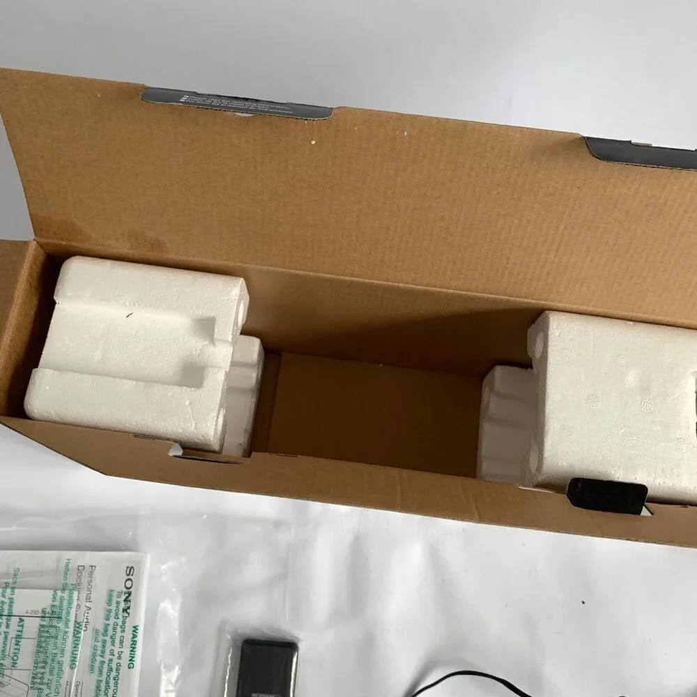 Sony RDP-T50iP Personal Audio Docking System Stereo In Box READ